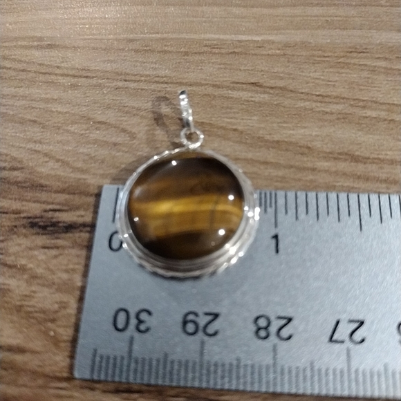 Tigers Eye Round Pendant with Silver Bezel - Picture 14 of 16